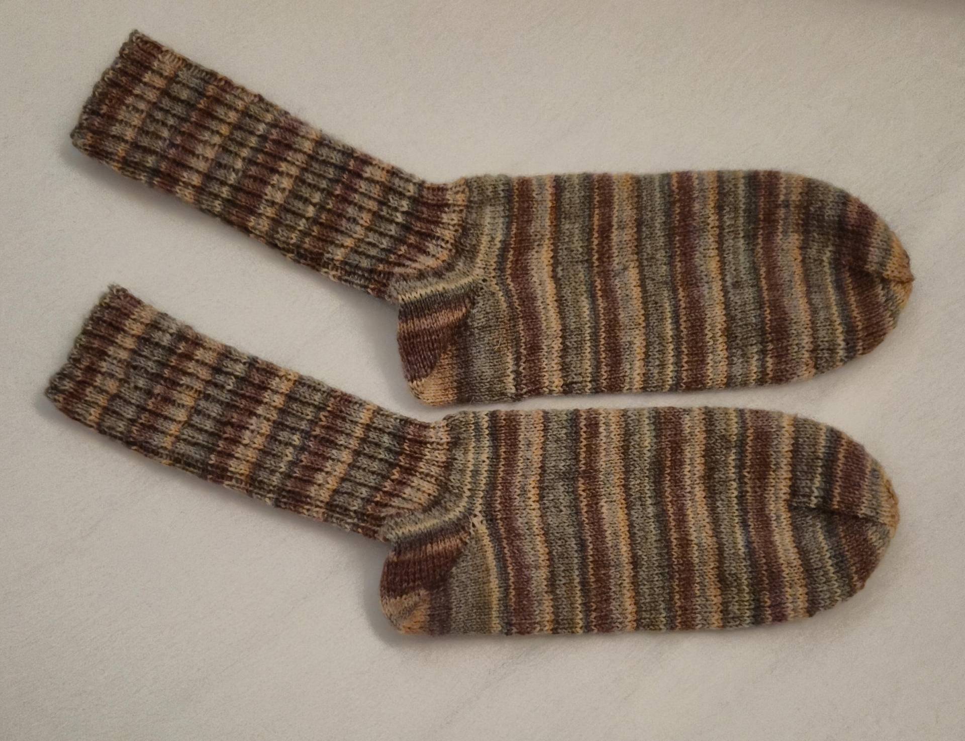 Handgestrickte Socken 44 von BirgitHandarbeiten