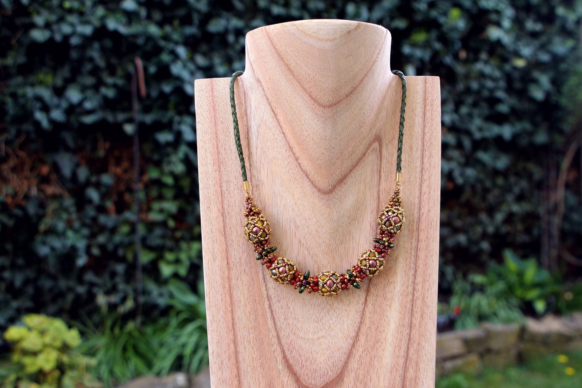 Halskette Saatperlen Trachtenschmuck von BirgitSchrauthDesign