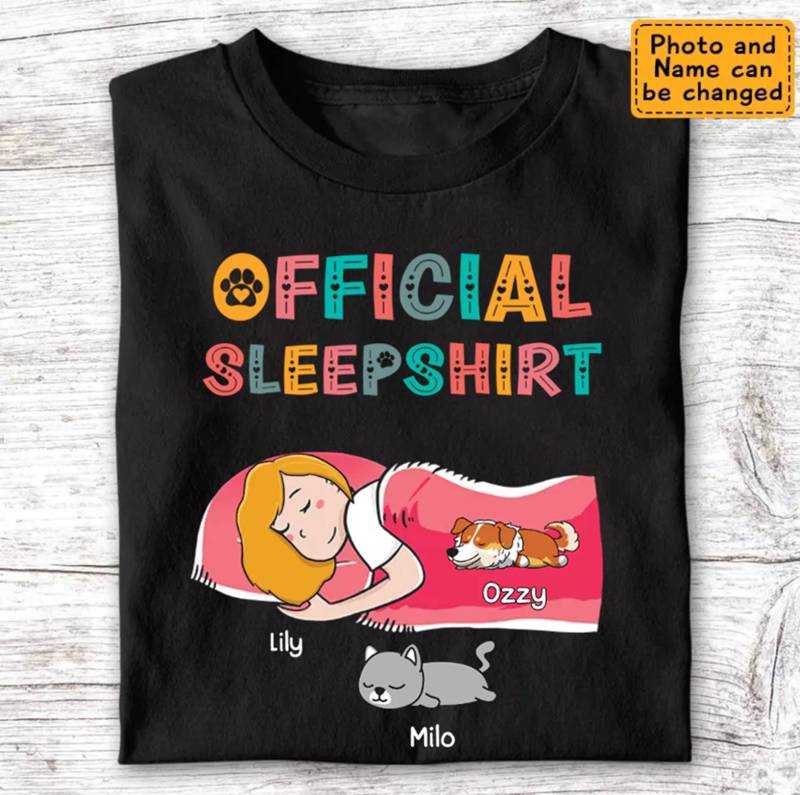 Lustiges Sleepshirt, Personalisiertes Hunde-T-Shirt, Lustiges Hunde-Shirt, Weihnachtsgeschenk Für Tierbesitzer von BirgitVStore