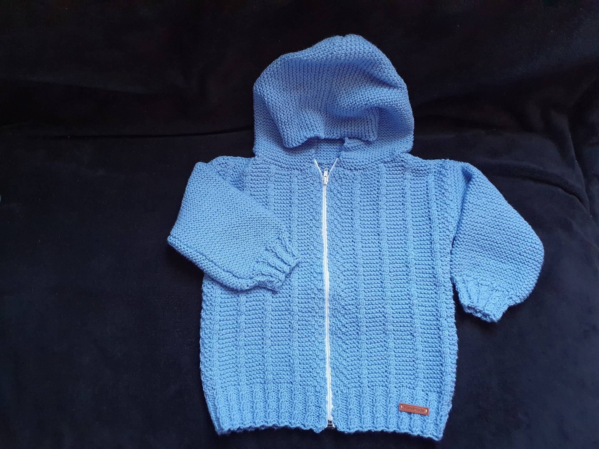 Handgestrickte Kinderstrickjacke Ab Ca. 5 Jahre in Hellblau Mit Kapuze von BirgitsStrickstube