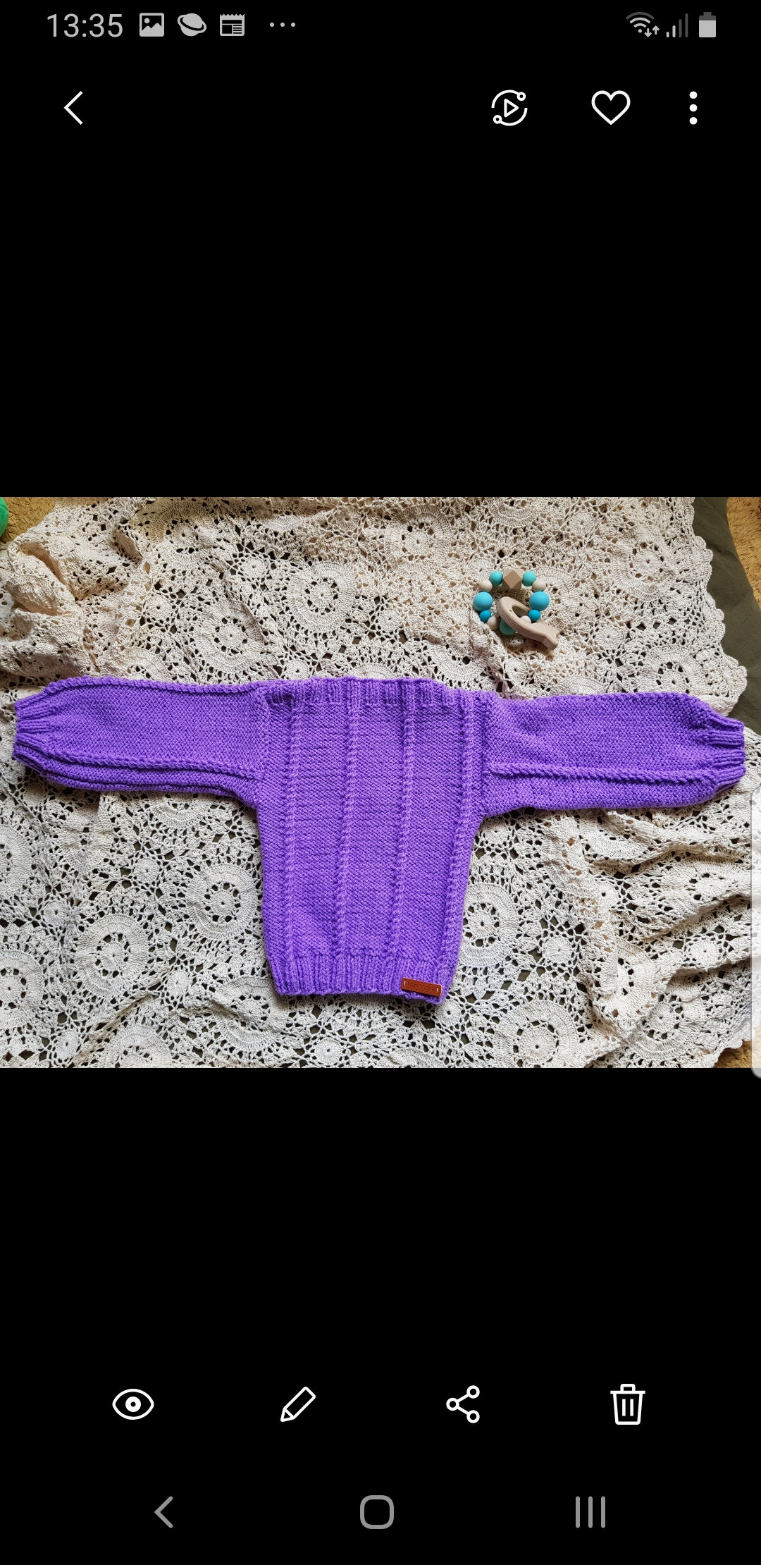 Handgestrickter Babypullover Für 6 - 9 Monate in Flieder von BirgitsStrickstube