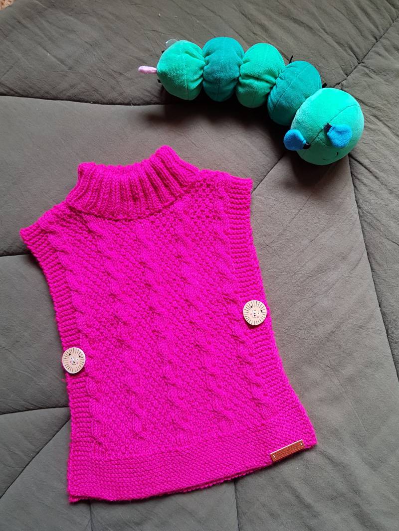 Handgestrickter Poncho Für Mädchen in Pink von BirgitsStrickstube