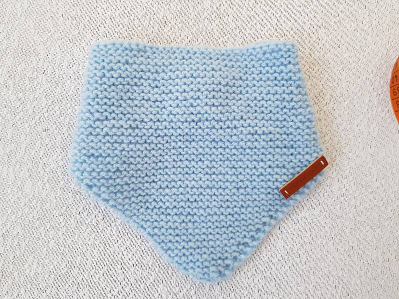 Handgestricktes Dreieckstuch, Halstuch Für Babies, Kleinkinder Und Kinder Ab Ca. 1/2 Jahr in Hellblau von BirgitsStrickstube