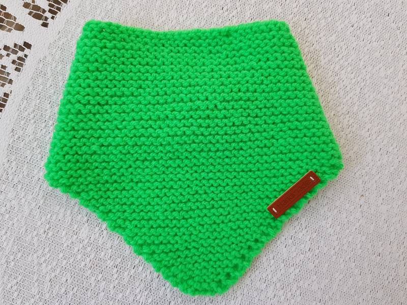 Handgestricktes Dreieckstuch, Halstuch Für Babies, Kleinkinder Und Kinder in Neongrün von BirgitsStrickstube