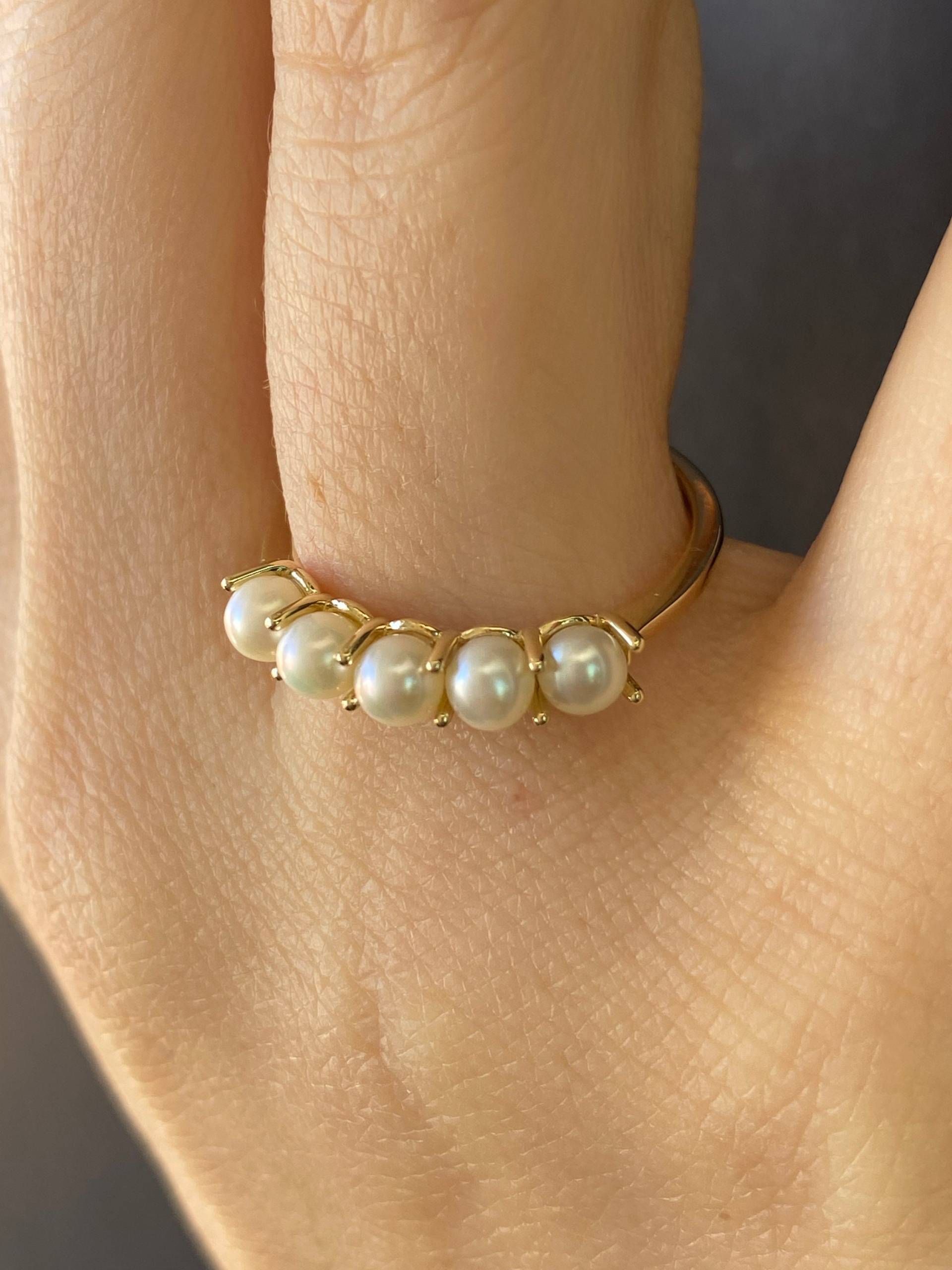 14K Gold Süßwasser Perle Ring, Natürliche Fünf Stapelbar Zarte Kleine Weiße Verlobung, Hochzeit Schmuck von BirinciJewelry