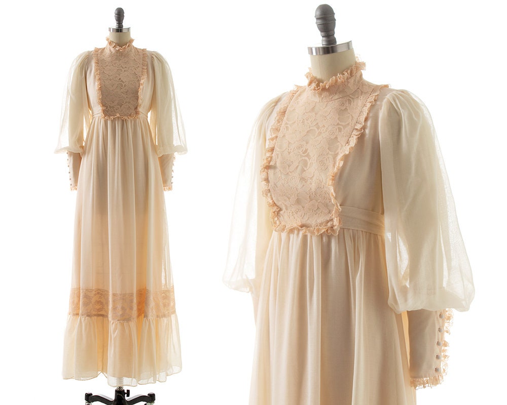 Vintage 1970Er Jahre Maxi Kleid | 70S Gunne Sax Style Creme Baumwolle Spitze Bischofsärmel Traditionelles Brautkleid | x-Small Vintage 1970Er Jahre Maxi Kleid | 70S Gunne Sax Style Creme Baumwolle Spitze Bischofsärmel Traditionelles Brautkleid | x-Small von BirthdayLifeVintage