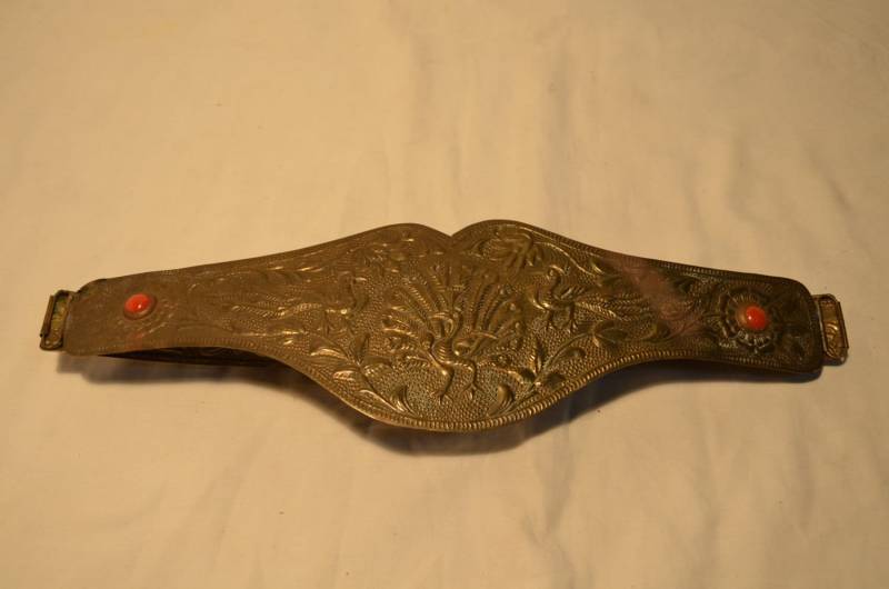 Antiker Handgemachter Gürtel Aus Messing von BitakaVintage