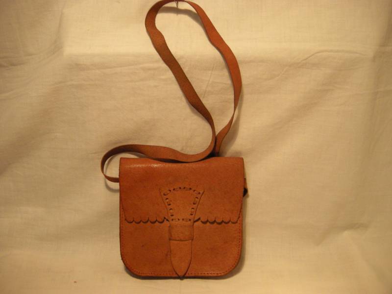 Vintage 80Er Jahre Handmade Beige Leder Handtasche - Schultertasche Kleine Größe Neu von BitakaVintage