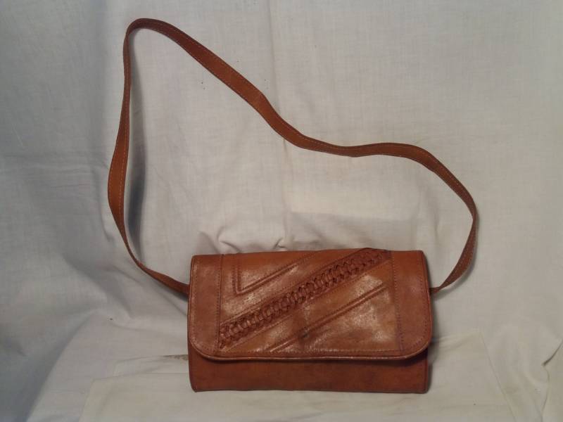 Vintage 80Er Jahre Handmade Hellbraune Leder Handtasche - Schultertasche Neu von BitakaVintage