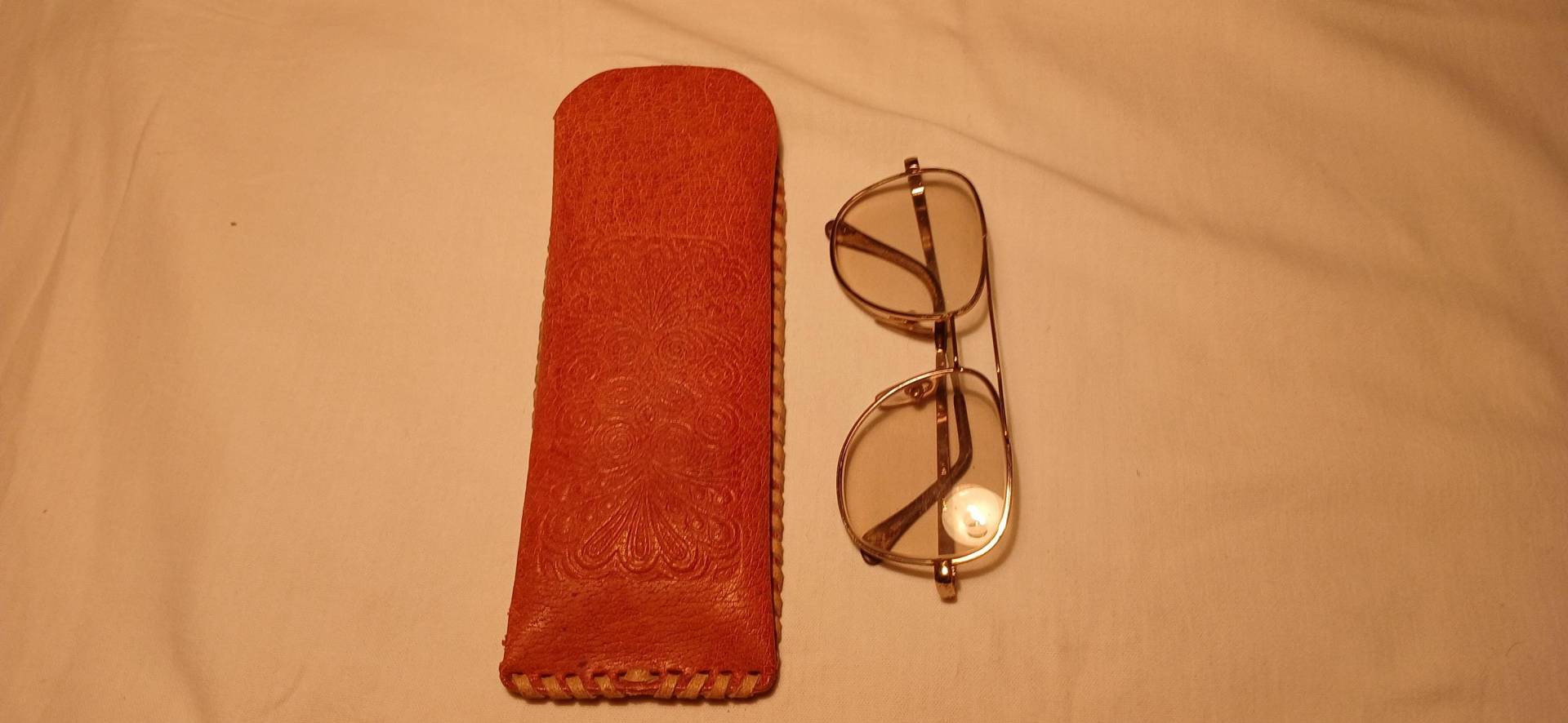 Vintage Handmade Hellbraun Leder Brillenetui - Neu von BitakaVintage