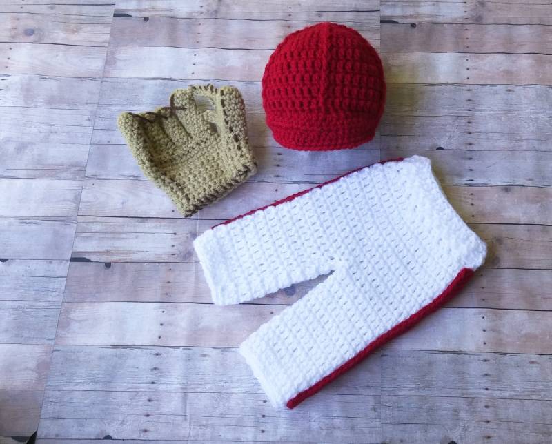 Neugeborenen Baseball Outfit - Set Baseballuniform -Handschuh Hose Baseballkappe Neugeborenenrequisite Baby Säugling Babykostüm Junge von BitofWhimsyCrochet