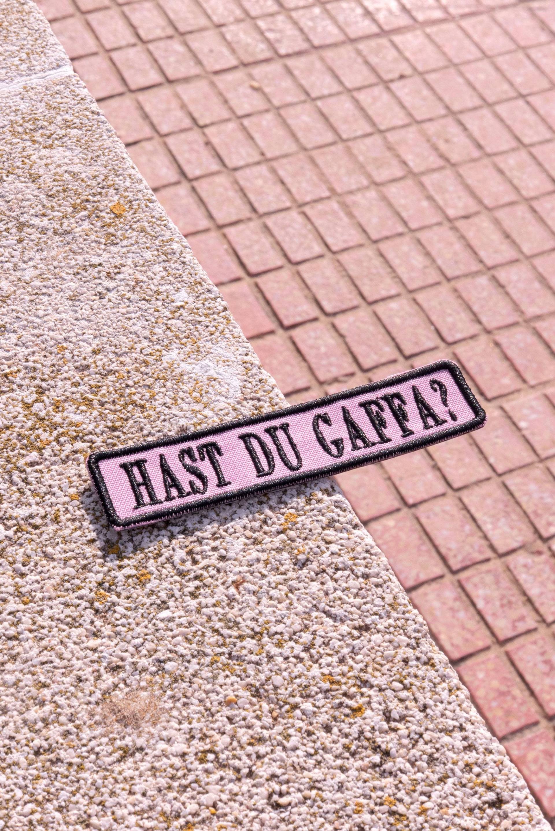 Patch "Hast Du Gaffa?" Aufnäher Aufbügler Gestickt Rosa Pink Schwarz Embroidery Kleben Gaffa Für Alles von BitteDrehenSieDurch