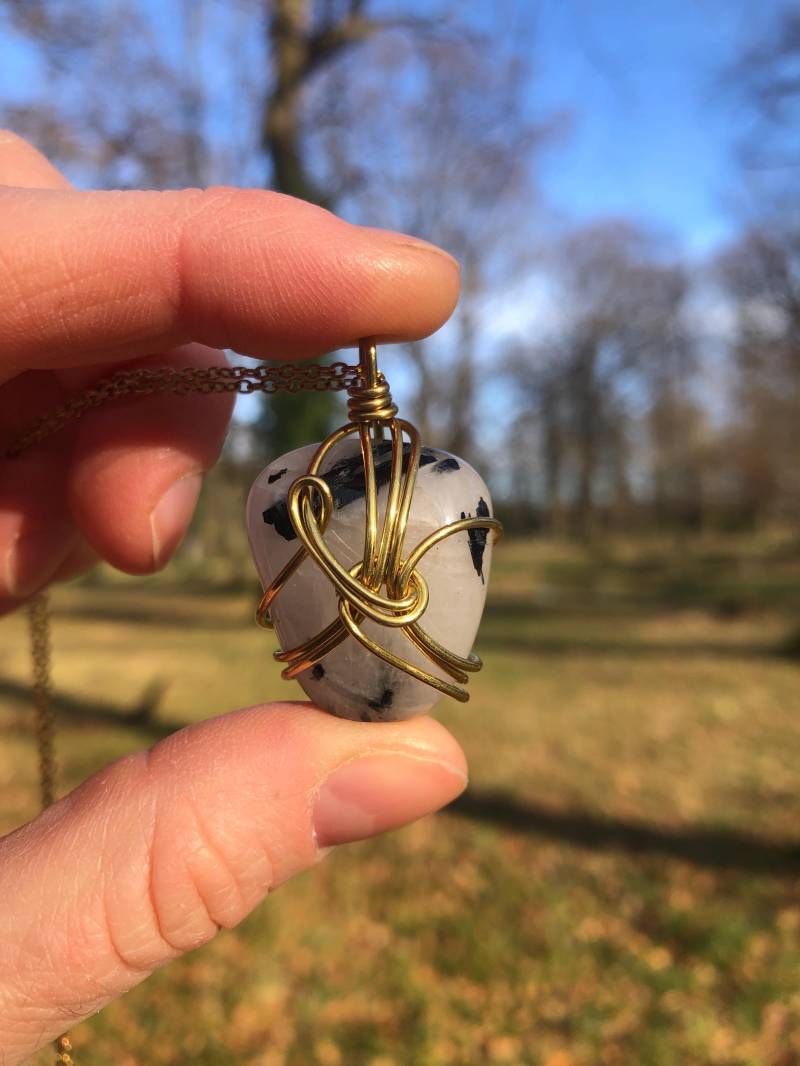 Turmalinquarz Anhänger, Halskette Turmalin Stein, Edelstein Kette Turmalinquarz Anhänger, Halskette Turmalin Stein, Edelstein Kette von BitteresMeer