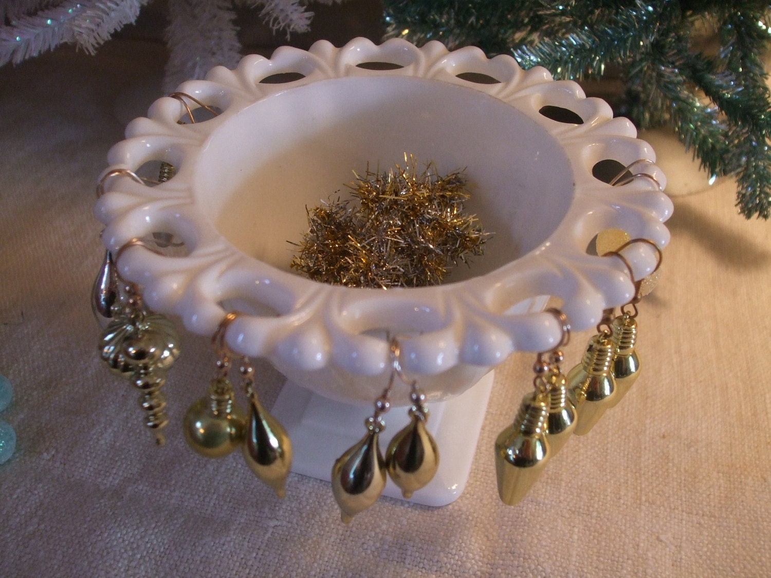 Ohrringe Weihnachtsornament Ohrhänger Silber Weihnachtsbirne von BittersweetDesign