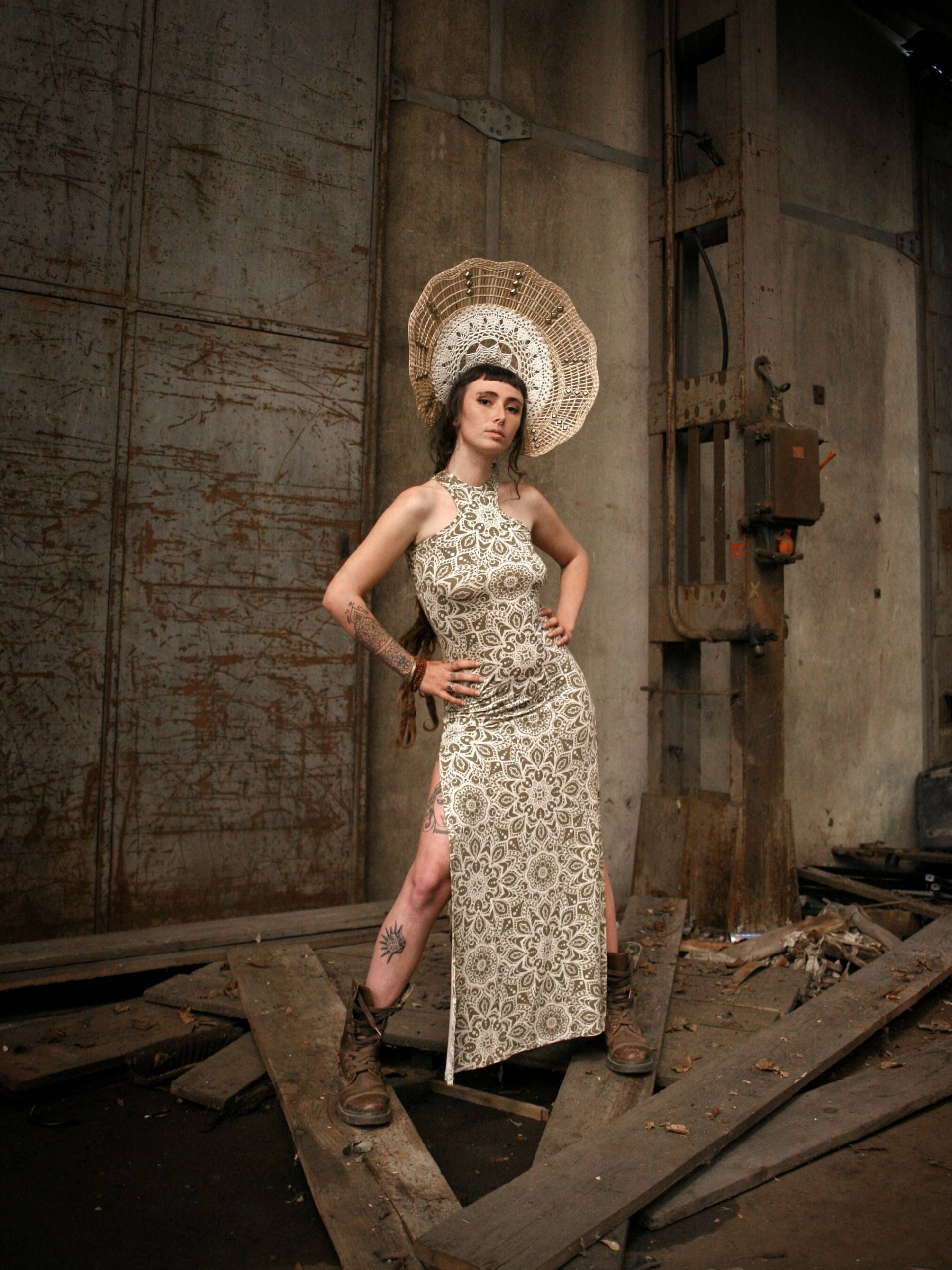 Mandala Maxi Kleid, Jerseykleid Mit Racerback Schlitzen, Fusion Cosmic Ginger Von Blackbohem von BlackBohemWear