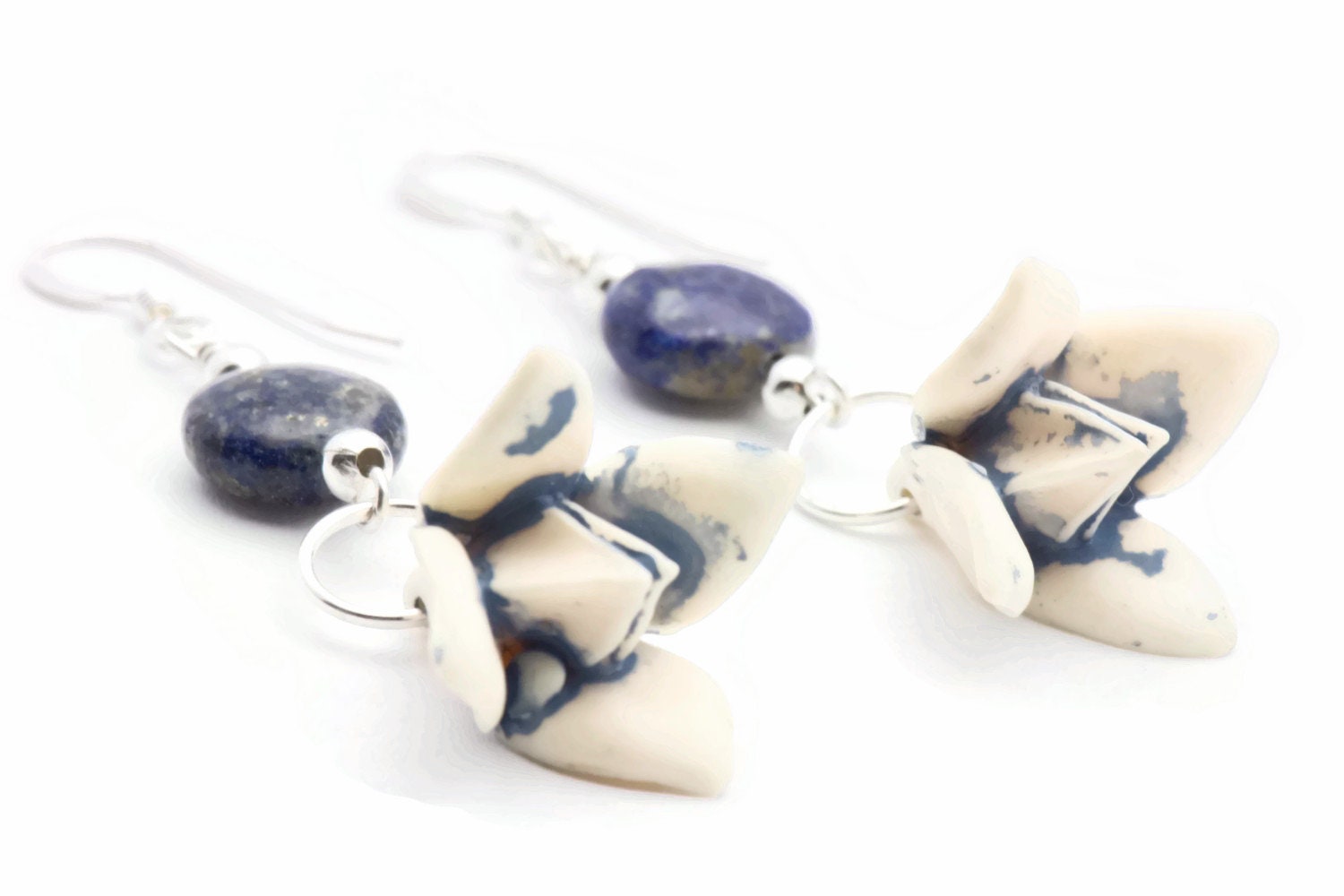 Blume Tropfen Ohrringe, Blau, Sterling Silber Blume Tropfen Ohrringe, Blau, Sterling Silber von BlackBrookShop
