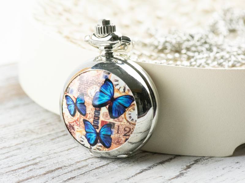 Schmetterling Print Porzellan Taschenuhr Lange Halskette/Einzigartige Uhren Natur Inspirierter Schmuck Schmetterling Print Porzellan Taschenuhr Lange Halskette/Einzigartige Uhren Natur Inspirierter Schmuck von BlackBrookShop