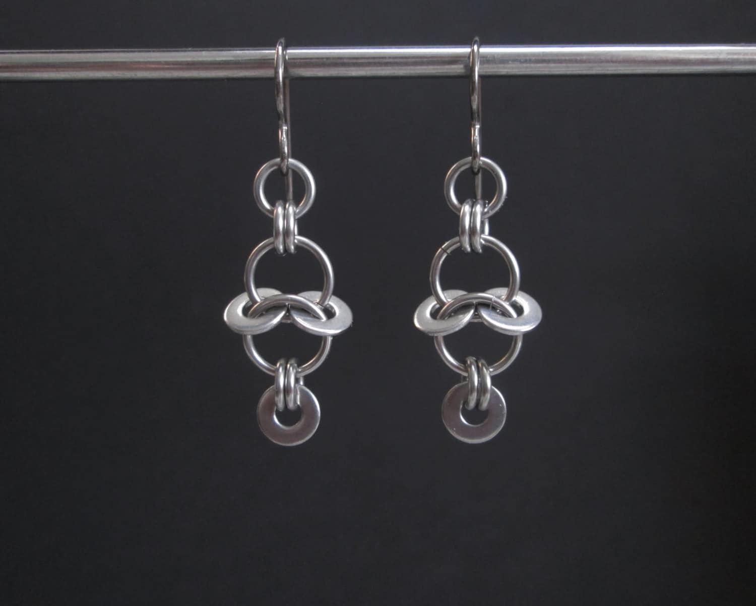 Chainmaille-Ohrringe, Edelstahl-Ohrringe, Hardware-Schmuck, Unterlegscheiben-Ohrringe, Hypoallergene Ohrringe, Chainmail-Ohrringe Chainmaille-Ohrringe, Edelstahl-Ohrringe, Hardware-Schmuck, Unterlegscheiben-Ohrringe, Hypoallergene Ohrringe, Chainmail-Ohrringe von BlackCatStudio98