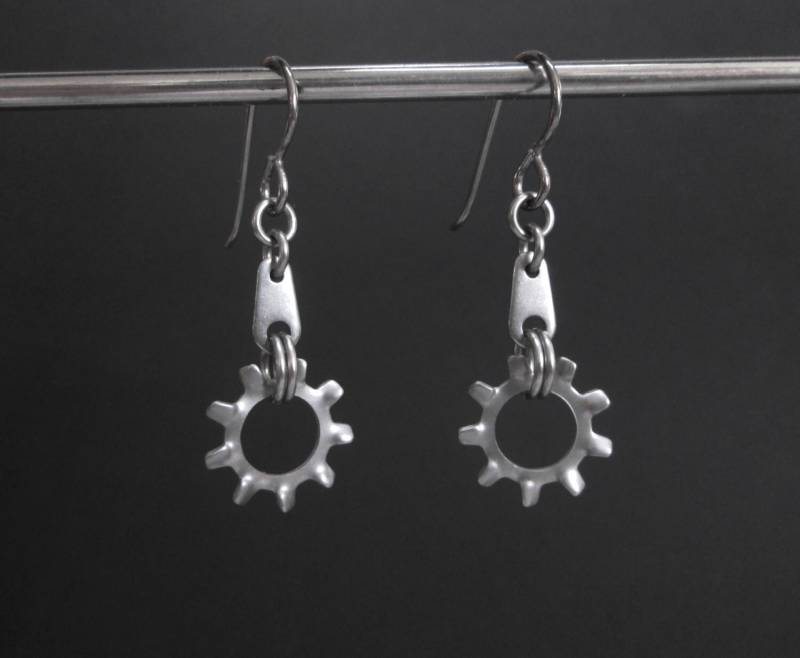 Industrielle Ohrringe, Hardware Schmuck, Edelstahl Metall Baumeln Unterlegscheibe Ohrringe Industrielle Ohrringe, Hardware Schmuck, Edelstahl Metall Baumeln Unterlegscheibe Ohrringe von BlackCatStudio98