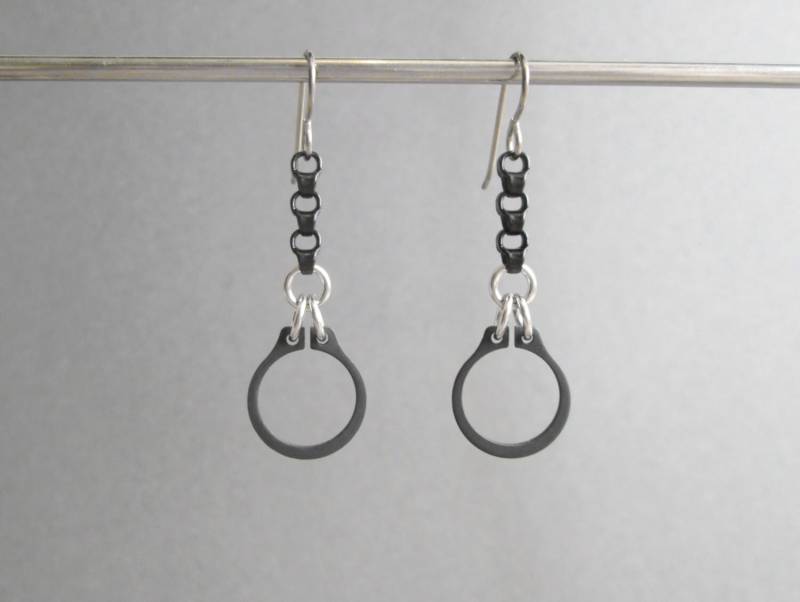 Kettenohrringe, Schwarze Ohrringe, Industrielle Hardware Titan Schwarz Schmuck Kettenohrringe, Schwarze Ohrringe, Industrielle Hardware Titan Schwarz Schmuck von BlackCatStudio98