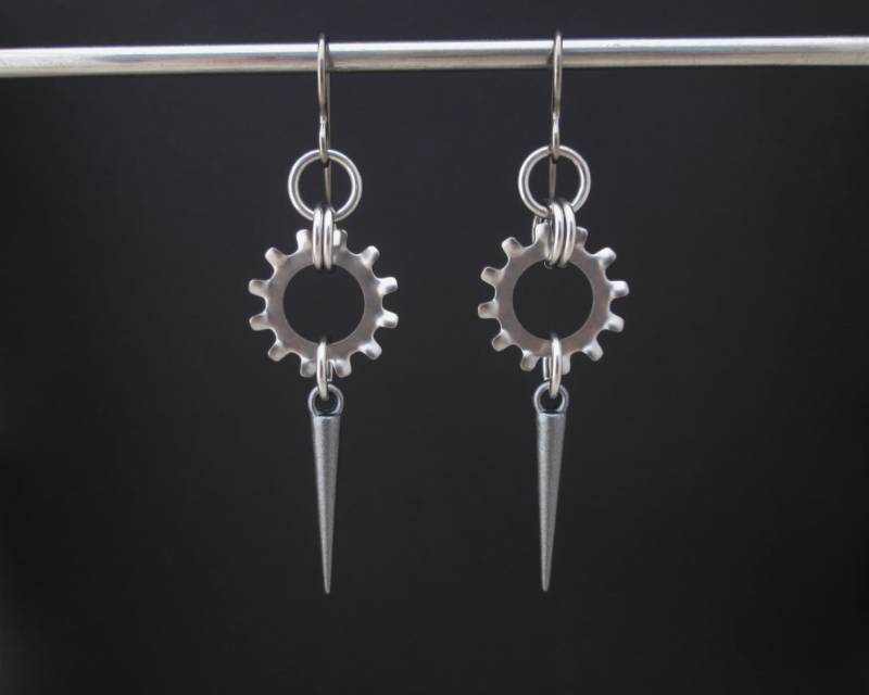 Spike Ohrringe, Industrie Edelstahl Hyoallergene Washer Hardware Schmuck von BlackCatStudio98