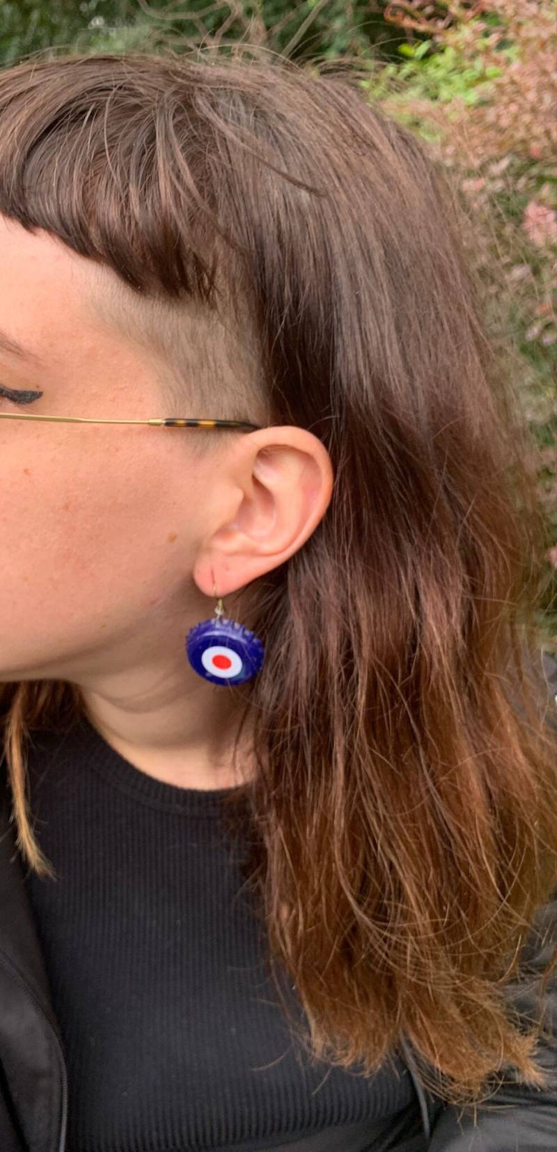 Handgemachte Ohrringe Aus Veränderten Bionade Kronkorken Fair Sustainable Diy Upcycling Nachhaltig Punk Bier Mod Northernsoul Y2K Reworked von BlackCatsUpcycling