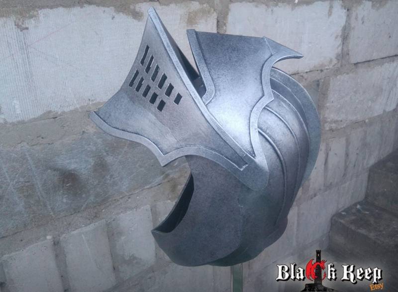 Elite Knight Armet Helm Mit Funktionsfähigem Visier von BlackKeep