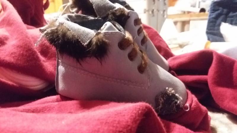 Real Mink Custom Designed Baby Stiefel Distressed Jeans Warm | Kein 2 Paar Gleich Real Mink Custom Designed Baby Stiefel Distressed Jeans Warm | Kein 2 Paar Gleich von BlackLaceTrio
