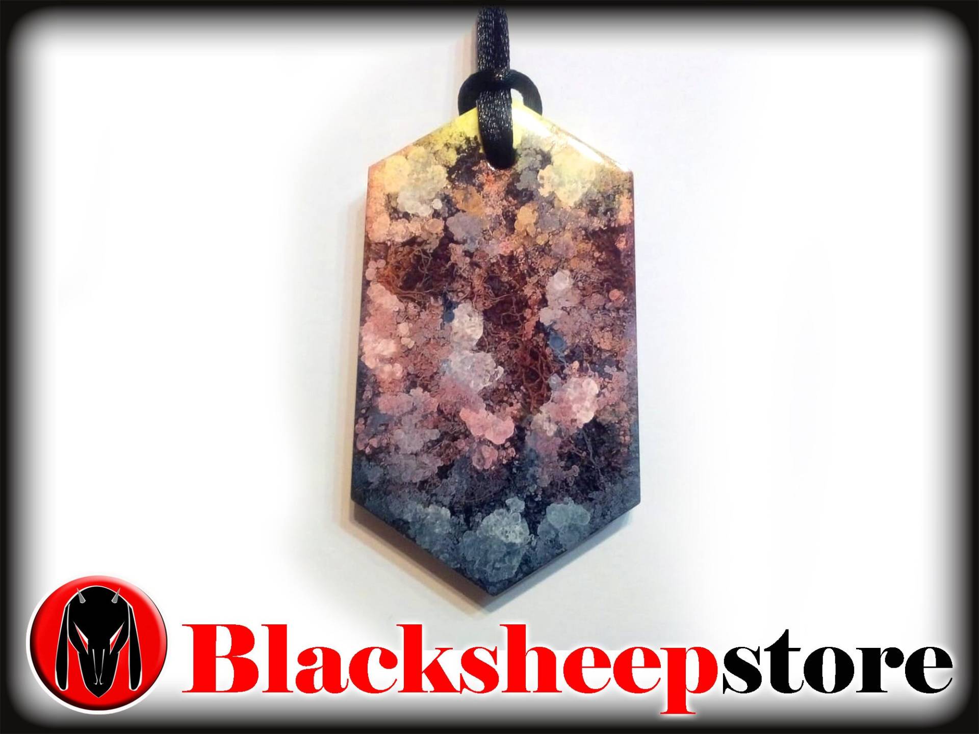 Anhänger Harz Halskette Einzigartige Stücke, Handgemachte Juwel Made in Italy Petri Style Collection No.3 von BlackSheepItaly