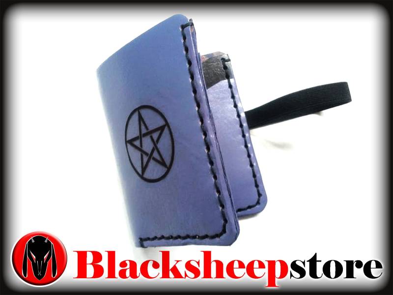 Bequeme Kompakte Geldbörse Aus Leder Karten-Etui Gravur Pentagramm Hand Nähte Hergestellt in Italien Brieftasche Anpassbare Wicca von BlackSheepItaly