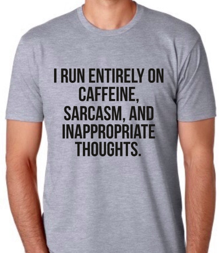 Ich Laufe Auf Koffein Sarkasmus Und Unangemessene Gedanken Herren Triblend T-Shirt. Witziges Shirt. Gym-Shirt Ich Laufe Auf Koffein Sarkasmus Und Unangemessene Gedanken Herren Triblend T-Shirt. Witziges Shirt. Gym-Shirt von BlackStarTees