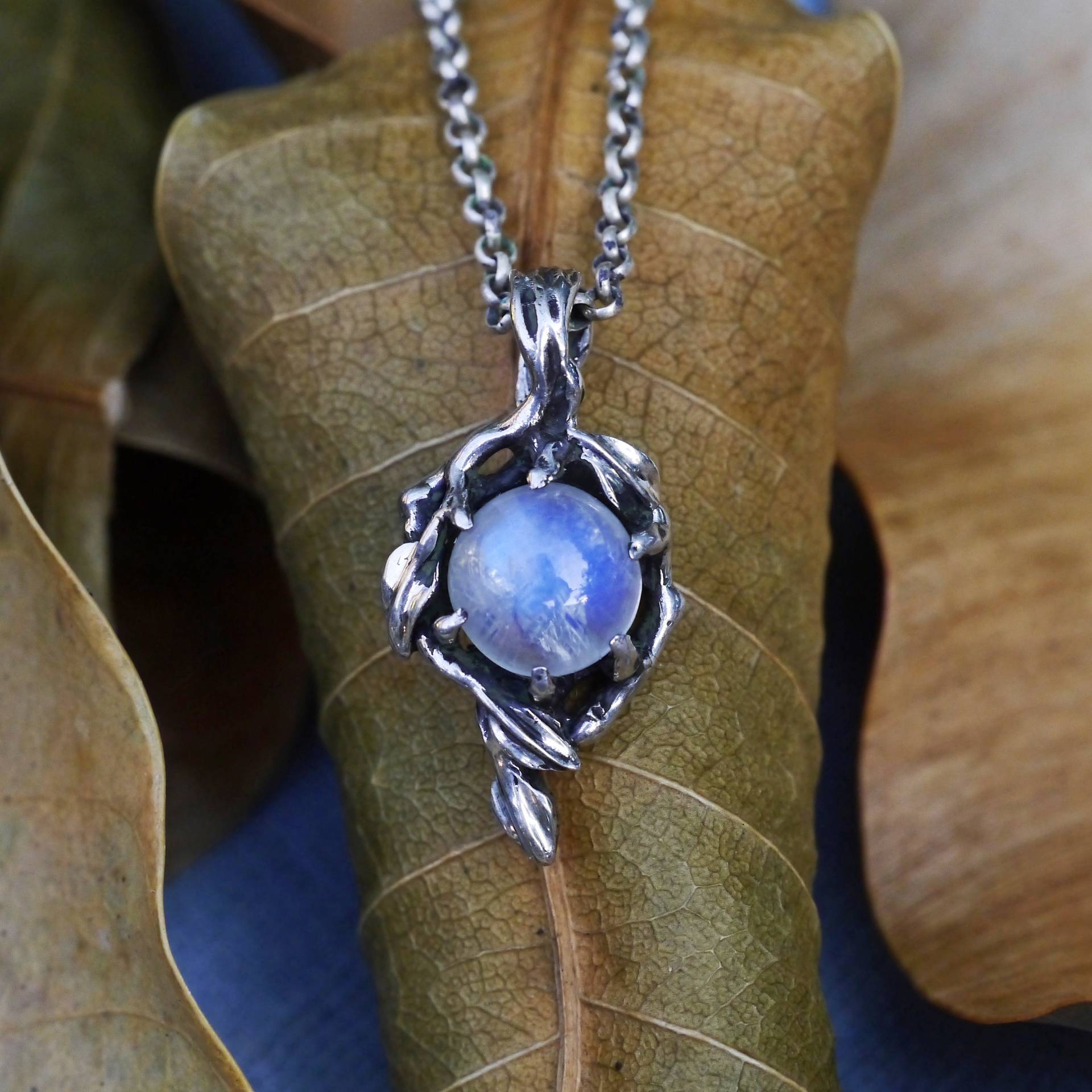 Regenbogen Mondstein Anhänger | Halskette Vintage Silber Charme Frauen Edelstein Minimalist Boho Blumen von BlackTreeLab