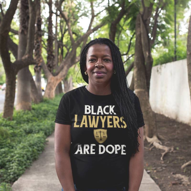 Schwarz Rechtsanwälte Sind Schmiere Schwarz Beruf Stolz Urban Kurzarm Unisex T-Shirt von BlackUpsurge