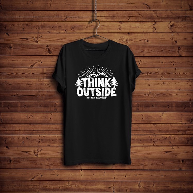 Denken Sie, Dass Keine Tellerrand Erforderlich T-Shirt Lustige Camp Liebhaber Geschenk von BlackWhiteBoujee