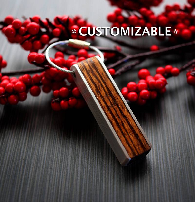 Personalisierbar Zebra Holz Schlüsselanhänger - Aluminium Jahrestag Geschenk von BlackbirdDesignsCo