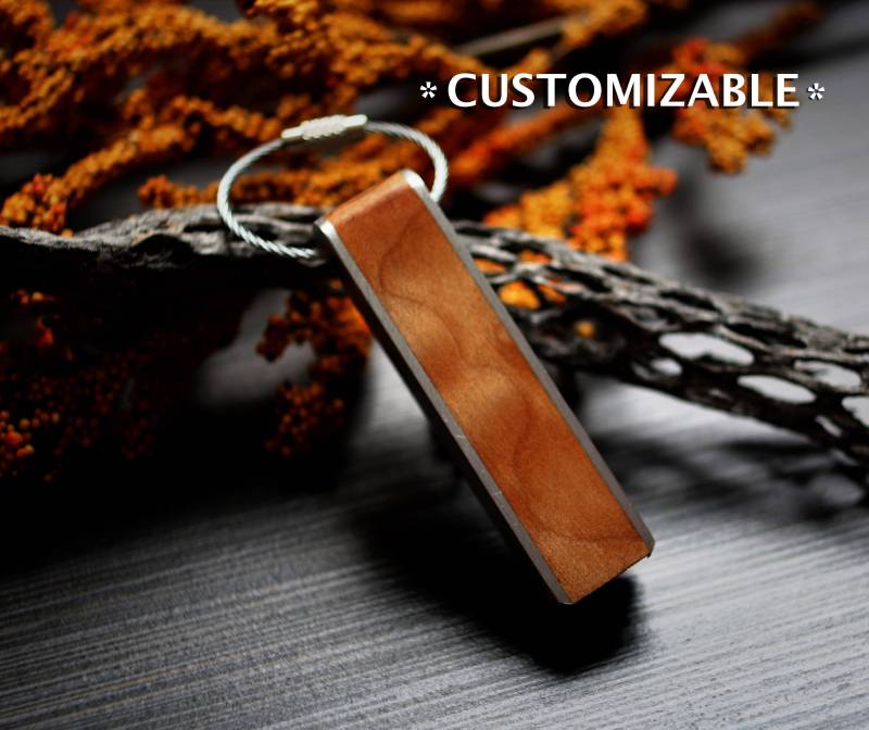 Gesteppter Ahorn & Aluminium Schlüsselanhänger - Geschenk Zum 5 von BlackbirdDesignsCo