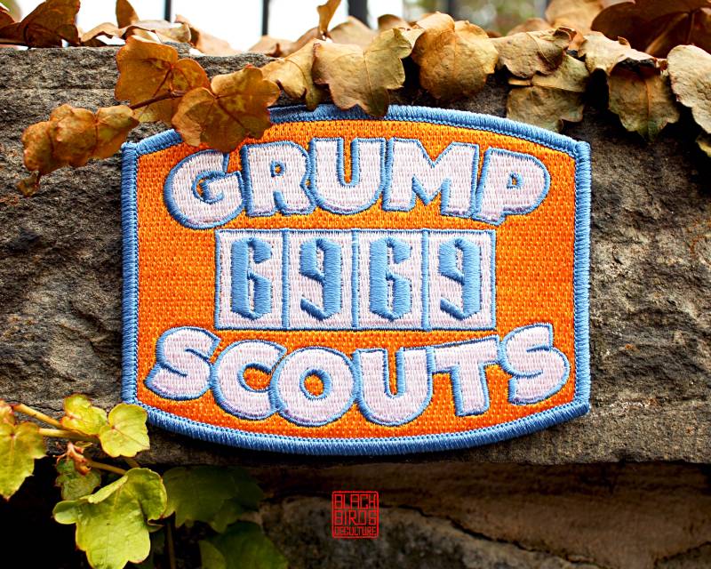 Verkauf Grump Scouts Troop 6969 Merit Badge Gestickter Aufnäher von BlackbirdsDeculture
