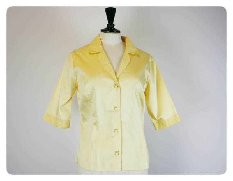 Taillierte Bluse Mit 3/4 Ärmel. Größe Small, Medium, Large von BlackboardLabel