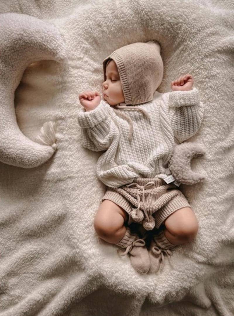 Merino Mütze Baby | Merinowollmütze Erstausstattung Kleidung Kinder Geschenk Strickmütze Babymützchen Sand von Blaetterschming