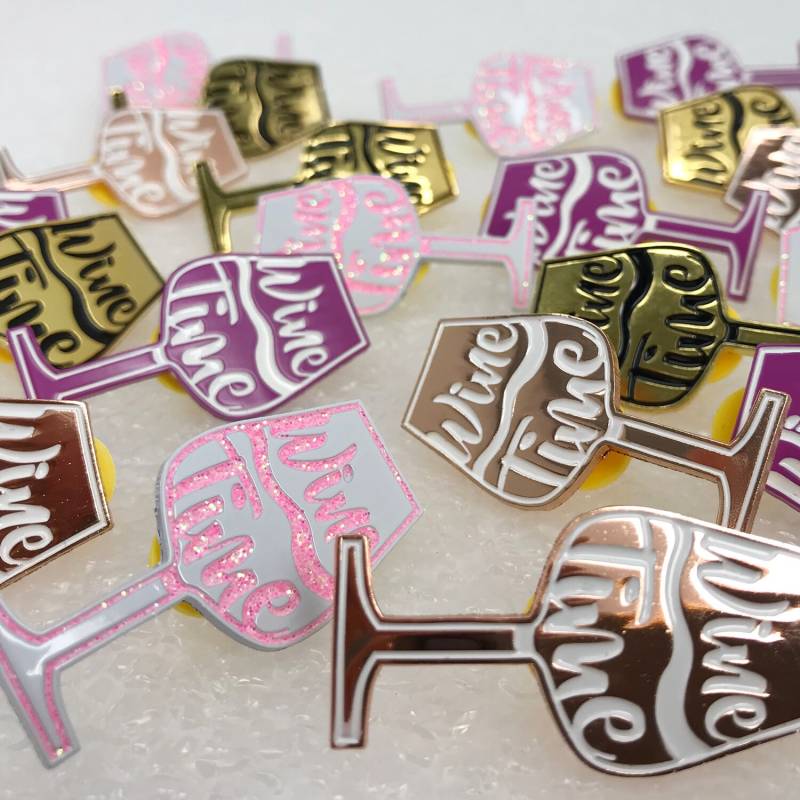 Vintage Weinrot Anstecknadel von BlankSlateStore