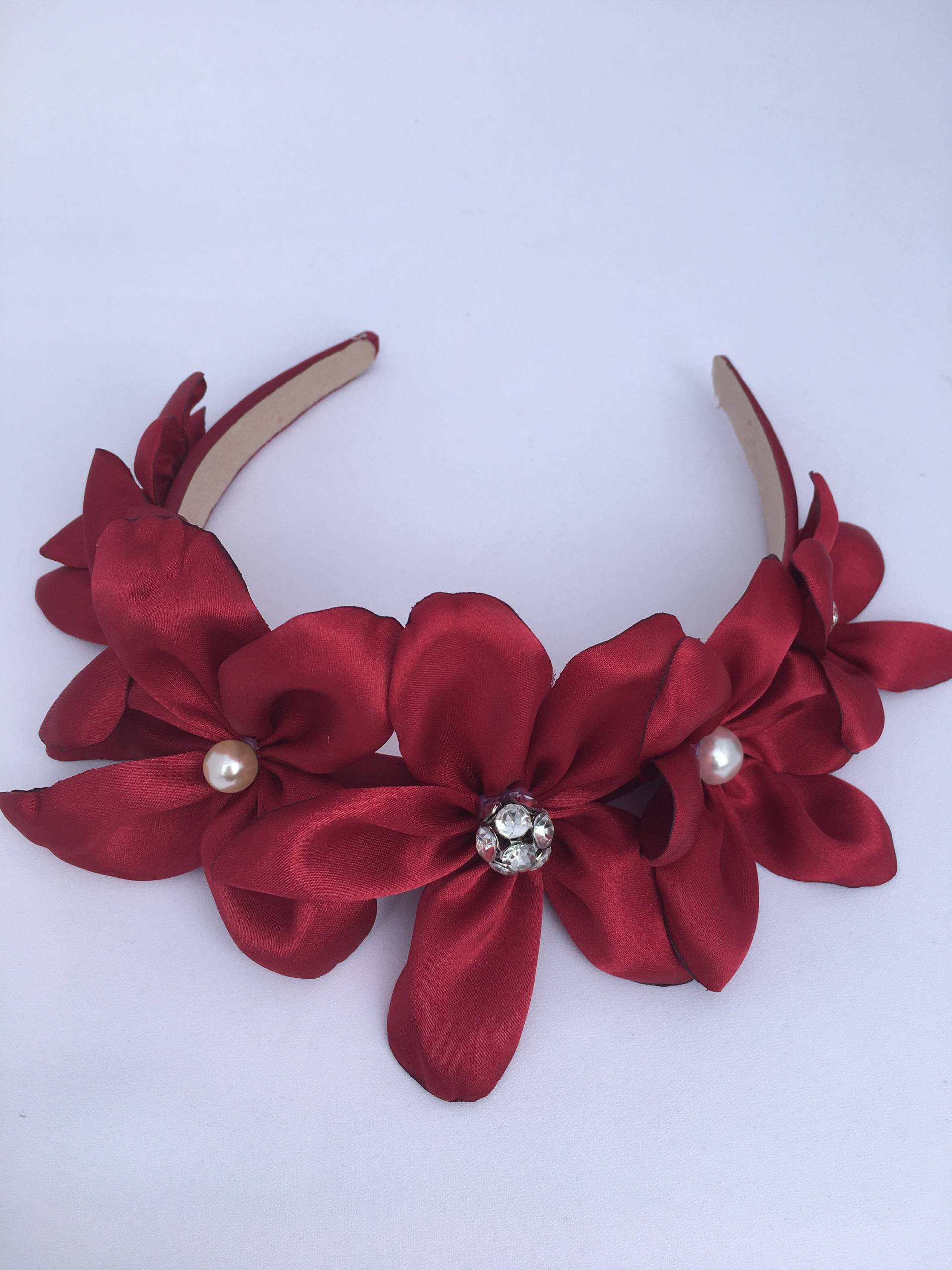 Burgunder Blumen Haarband Mit Juwelen Mitten Burgunder Blumen Haarband Mit Juwelen Mitten von BlanksBazaar
