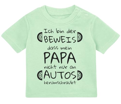 Baby Tshirt in Mint 0-36 Monate Spruch für Kinder eines KFZ Mechatronikers, Autoschrauber Geschenk zur Geburt Papa schraubt Nicht nur an Autos T-Shirt für Kleinkind 0, 1, 2, 3 Jahre von Blauer-Storch