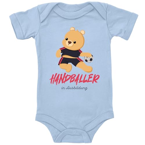 Blauer-Storch Baby Body in Hellblau Handballer Teddybär in Ausbildung Süßes Handball Geschenk zur Geburt Geburtstag für den Handballspieler Nachwuchs Kurzarm Bio Baumwolle von Blauer-Storch
