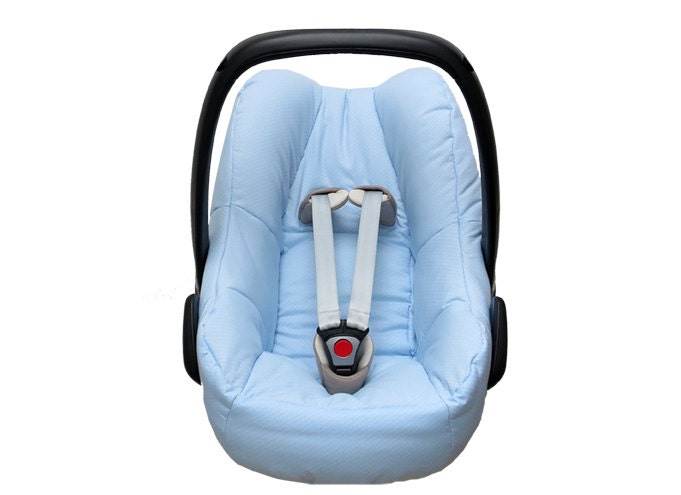 Maxi Cosi Pebble Bezug Hellblau Punkte von BlausbergBaby