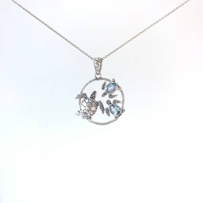 Meeresschildkröte Familie - Amethyst/Blue Topaz/Granat/Peridot von BlazeJewelries