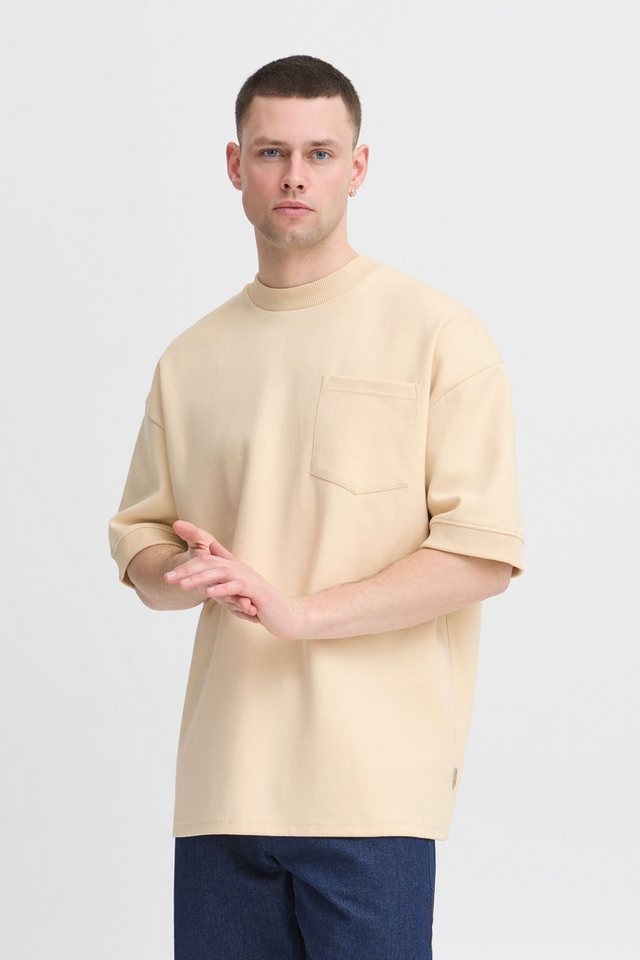 Blend Rundhalsshirt BHBARTI Basic T-Shirt mit Rundhalsausschnitt und Brusttasche von Blend