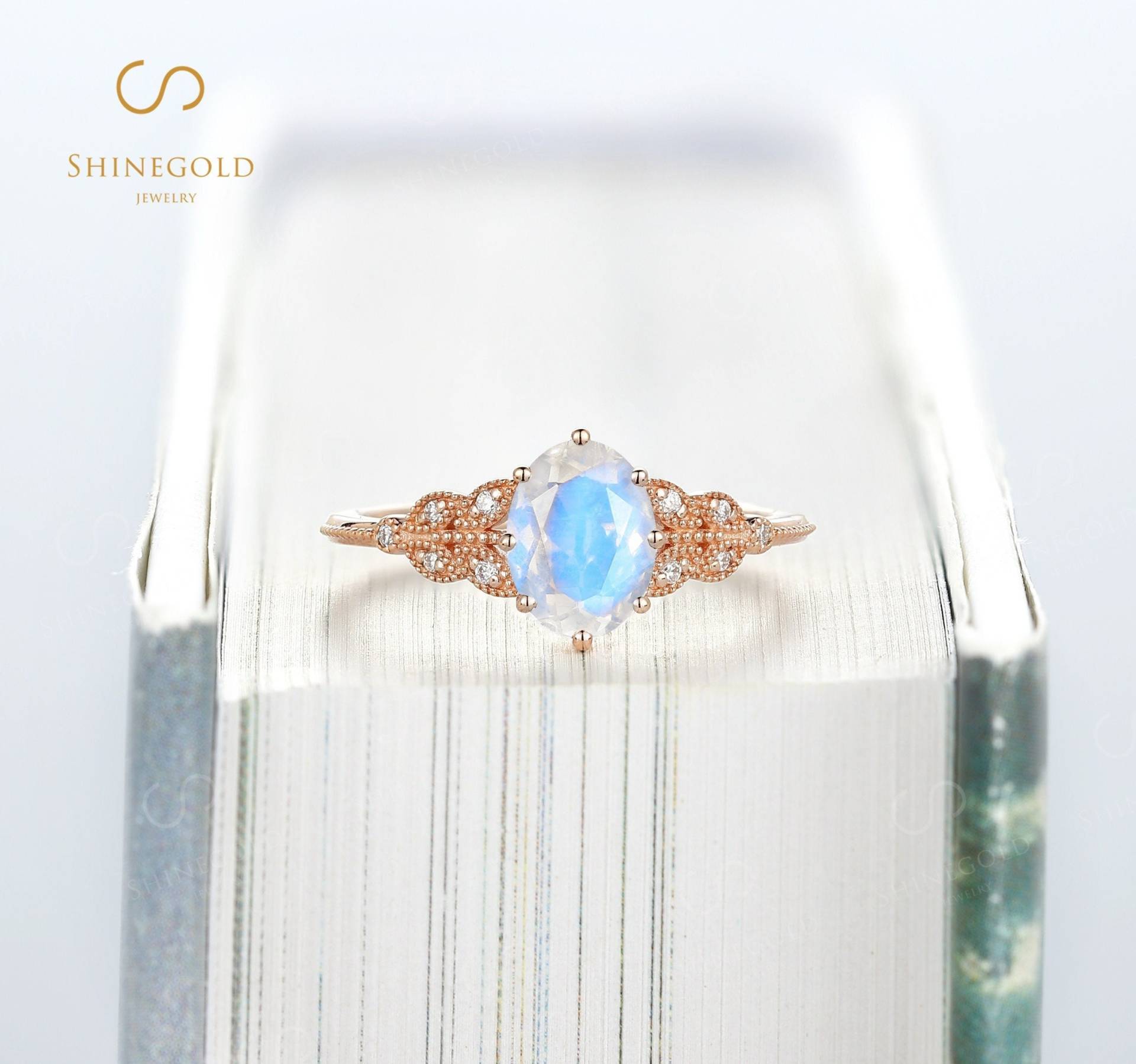 Oval Mondstein Verlobungsring, Vintage Moissanite Ehering, Art Deco Rose Gold Krappen Set Brautring, Einzigartige Versprechen Jahrestag Ring von BlessGem