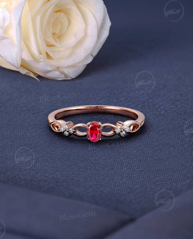 Rose Gold Ring Verlobungsring Oval Geschnitten Labrador Rubin Cluster Multi-stein Braut-Set Versprechen Jahrestag von BlessGem
