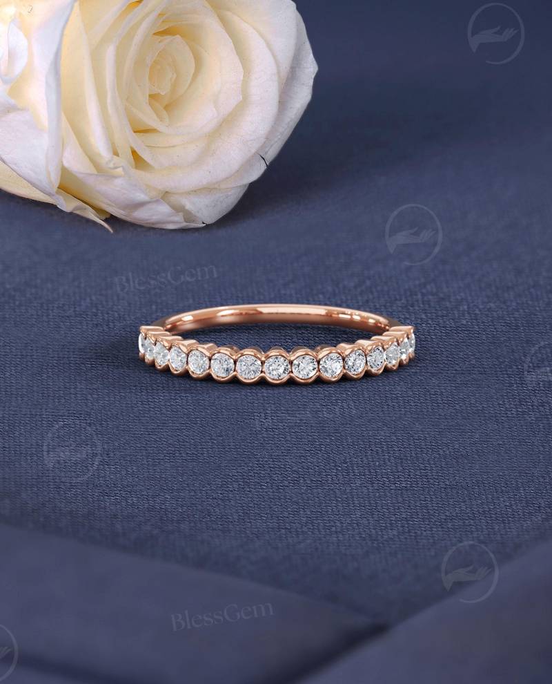 Rosegold Ehering Gerader Moissanite Passender Ring Bar Einstellung Stapelbar Band Perfektes Geschenk Für Frauen Oder Täglichen Verschleiß von BlessGem