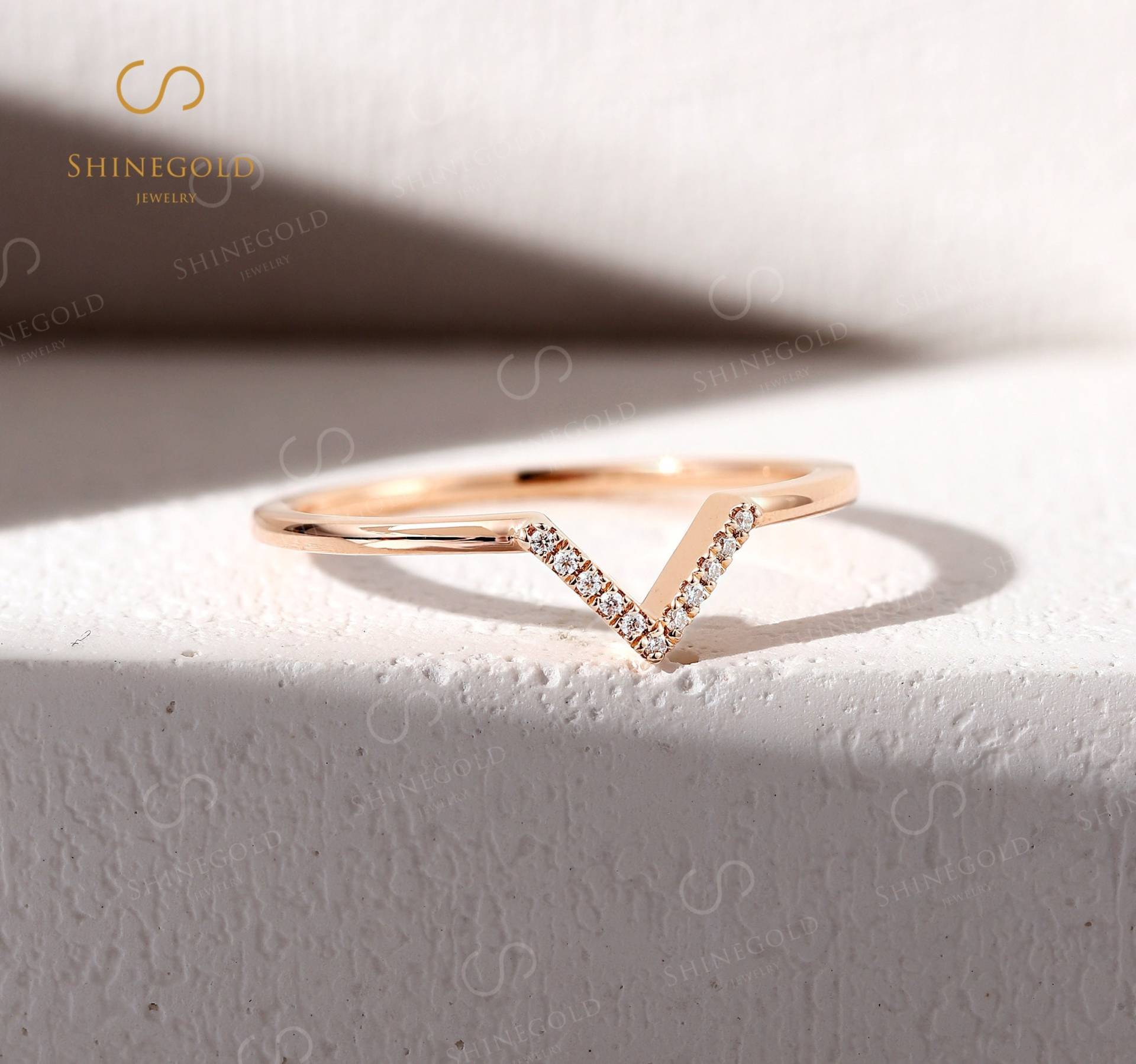 Vintage Diamant Geschwungener Ehering, Einzigartiger Rose Gold Brautring, Art Deco Rundschliff Stapelband, Zartes Versprechen Jahrestag Passendes von BlessGem